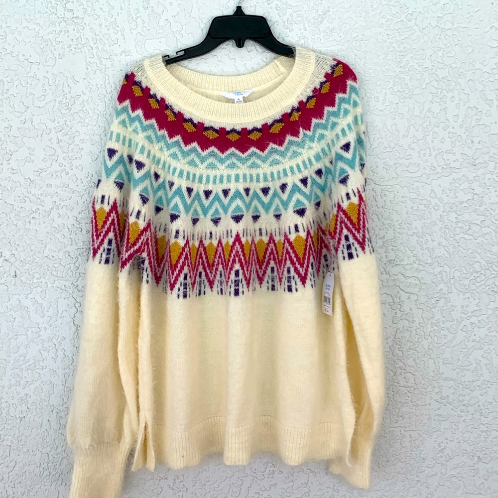 Time and Tru soft sweater in colorful print size 16-18